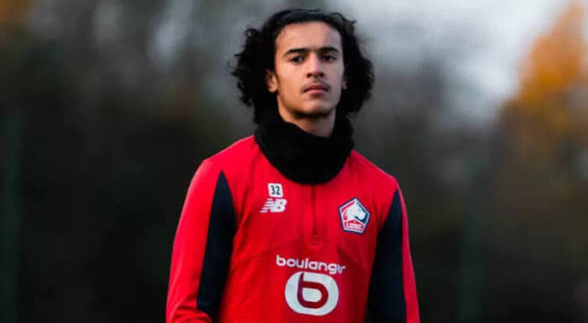 Mercato: Bouaddi se rapprocherait de Manchester City