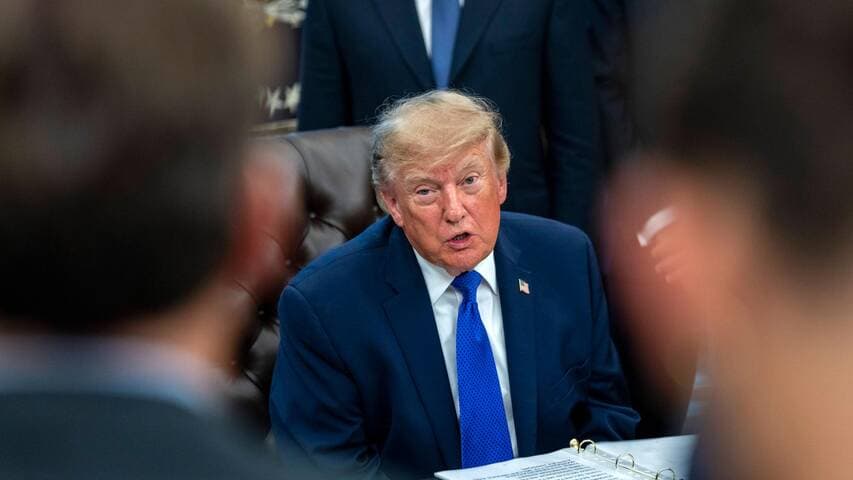 Hausse des carburants : Trump mise sur le diesel russe