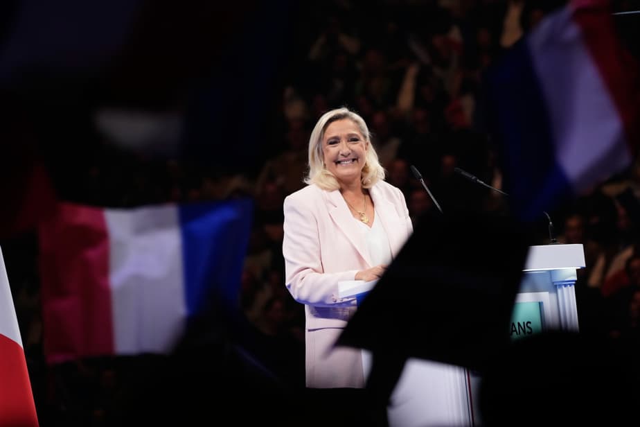 France : Marine Le Pen promet une « renaissance » politique