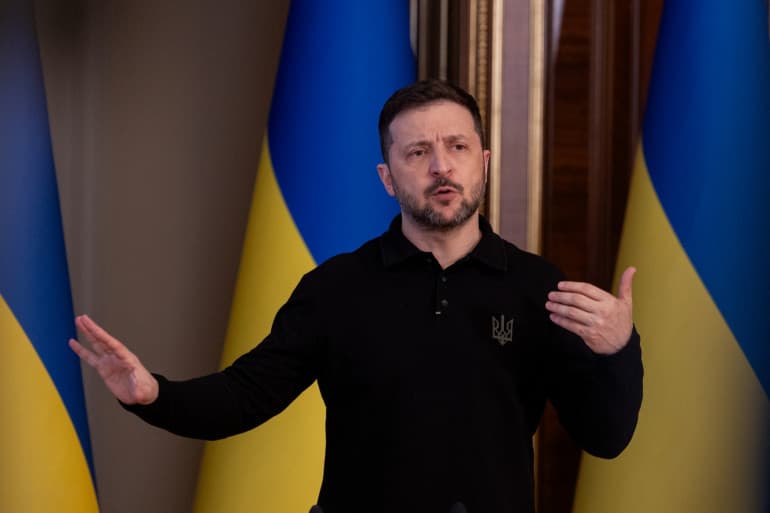Guerre en Ukraine : Zelensky confirme des négociations avec la Russie