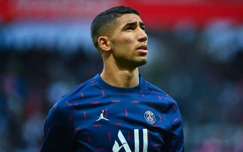 Hakimi dans le groupe du PSG pour affronter le Bayern