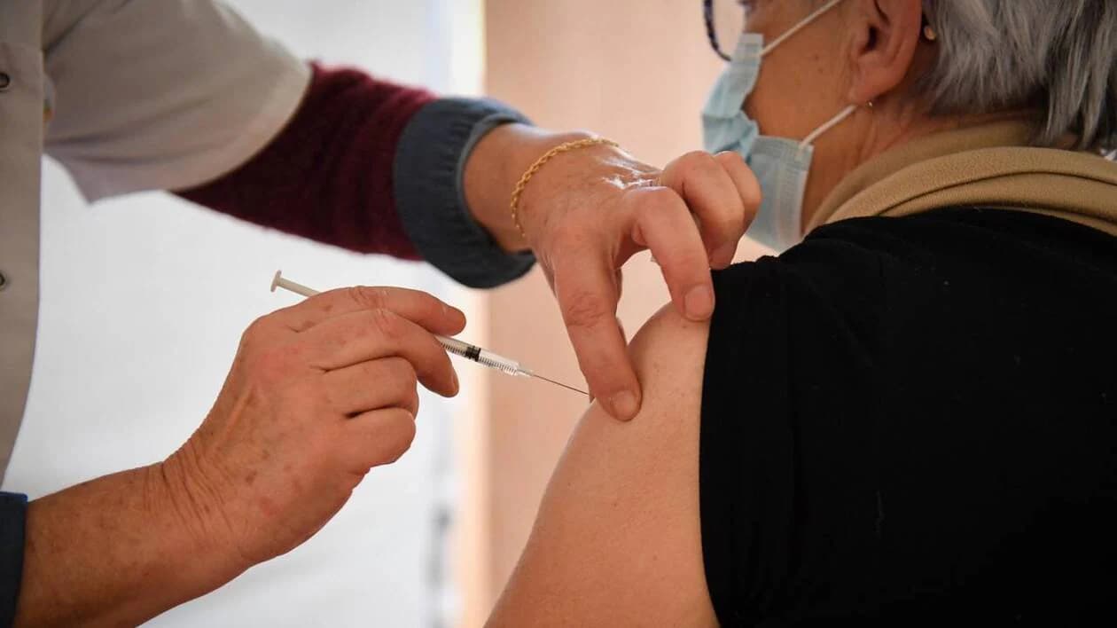 Covid: vers une vaccination trop tardive ?