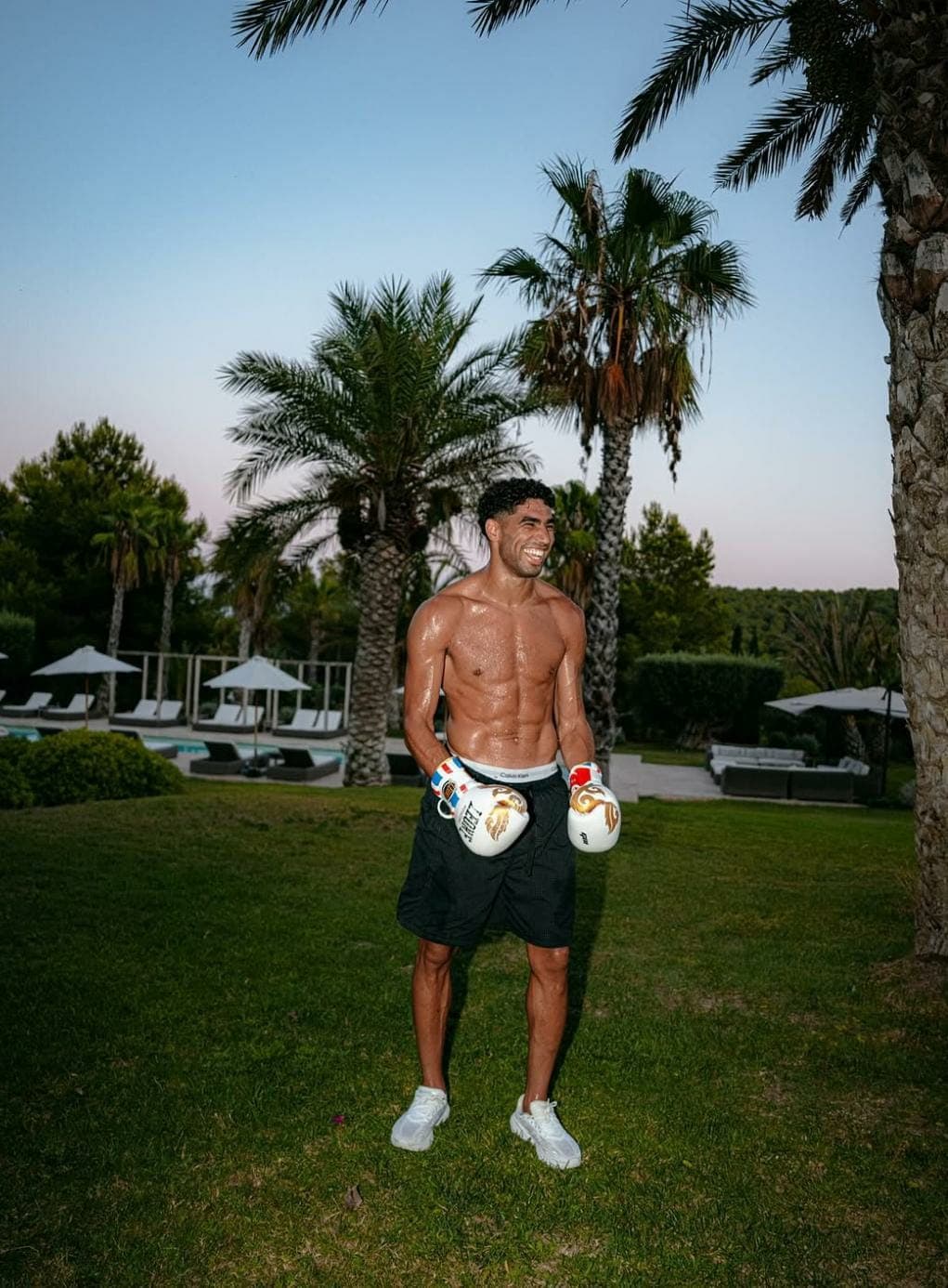Hakimi en mode boxe: Un message intrigant à Ibai Llanos