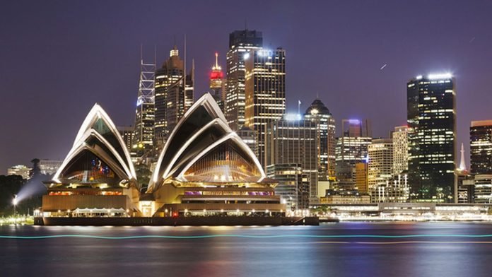 2604-1443696638-bis-shutterstock-215506225