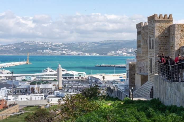 port-tanger-maroc-1200x800