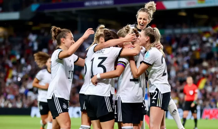 Germany-Women-celebrate-goal-against-France-at-WEURO-2022