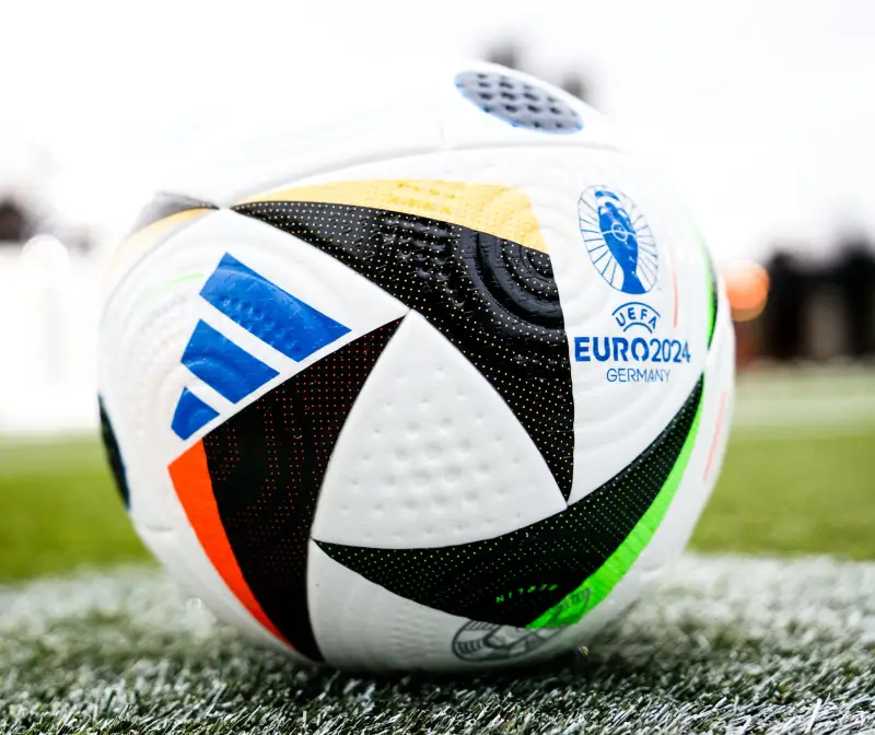 Football: le ballon du prochain Euro sera connecté