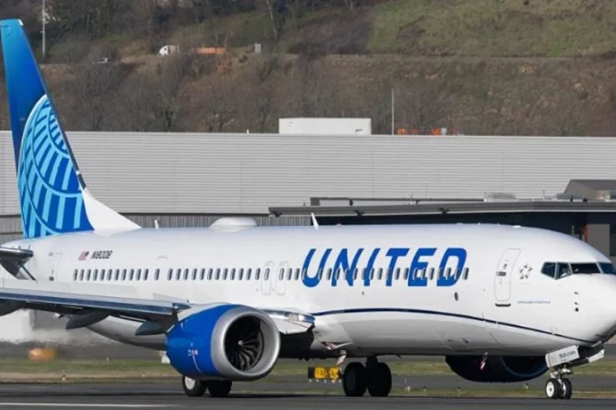 Boeing-737 Boeing-737