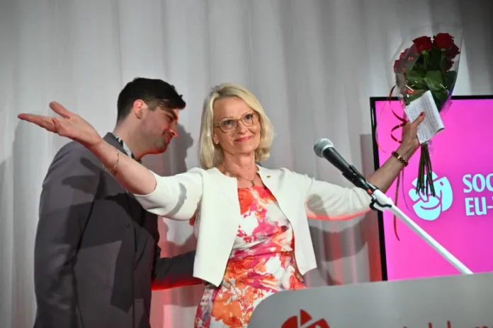 12288055-1-1718094622