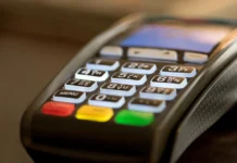 TPE au Maroc: le cash reste roi malgré l’électronique