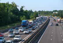 Autoroutes: Trafic intense attendu pendant les vacances