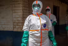 Ebola: CDC Afrique alerte sur un risque régional
