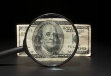 Le dollar recule malgré les tensions au Moyen-Orient