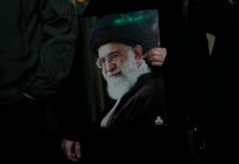 Iran: Hommage national à Ali Khamenei à Téhéran